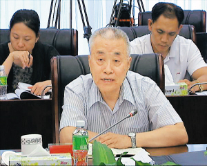 海口市委常委间互批:你身上不仅有<em>官气</em>,还有匪