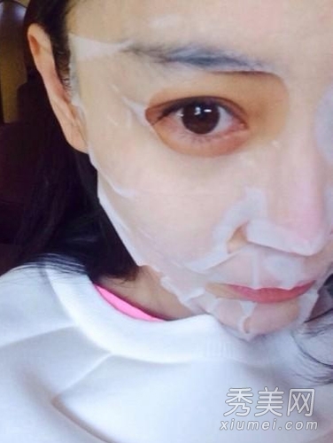 明星闺房敷面膜自拍照 真实脸型肤质吓死你_明