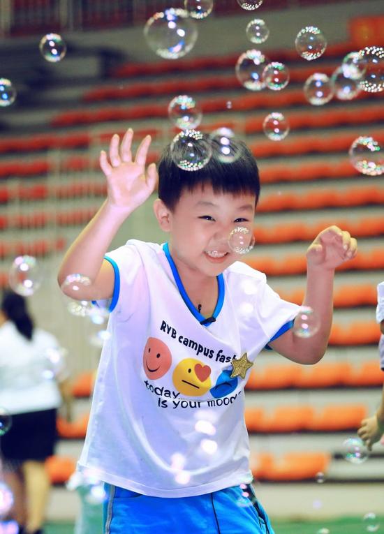 娱乐真人秀哪家强?《奔跑吧,兄弟》一马当先A