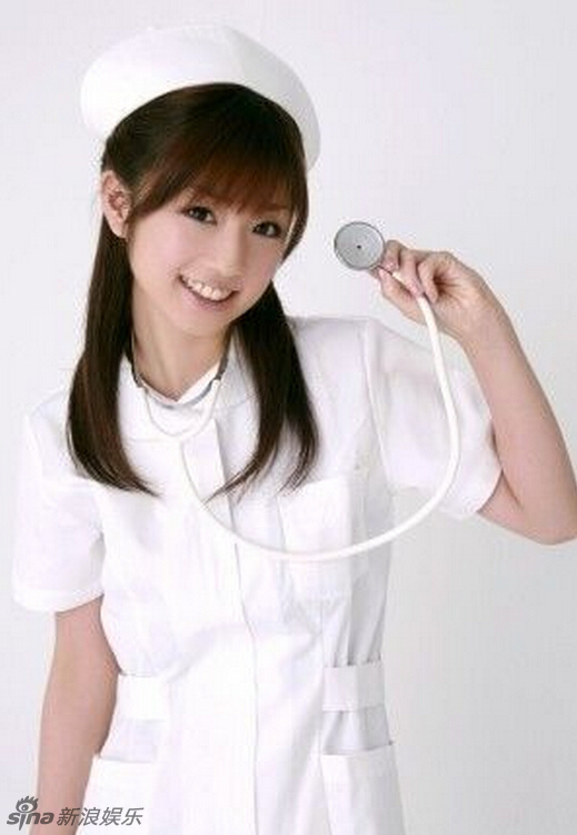 日本女星性感护士造型 制服<em>诱惑</em>风情万种图片