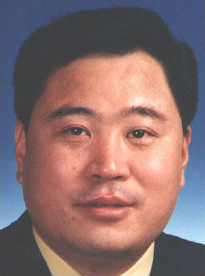 约时报揭秘在美红色通缉犯:买楼洗钱骗签证_国