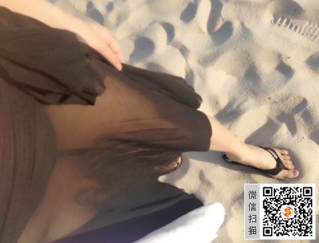 曝车模自拍艳照露底<em>内裤</em>:白皙修长美腿令人血