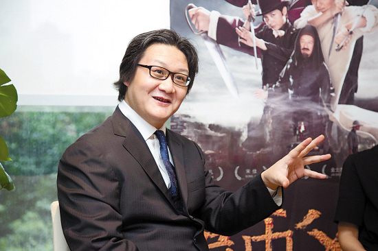 徐浩峰点评王家卫:他不小资 墨镜后藏着士大夫灵魂_热门影视_娱乐新闻_海口网