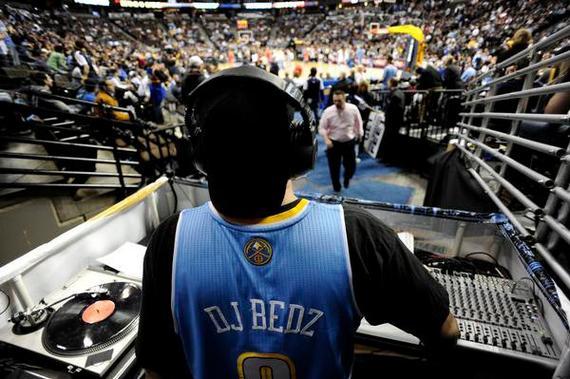 如果我是DJ你会爱我吗?看NBA的现场DJ文化