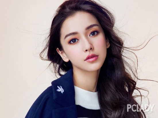 杨幂青涩旧照曝光 变V脸真是因为拔智齿吗?