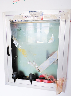 消防设施不完善垃圾清理不及时 北方万银小区