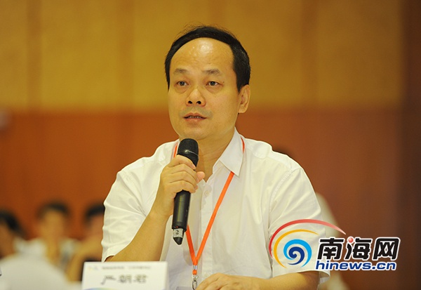 严朝君:海南三亚用最好资源和优惠政策吸引最