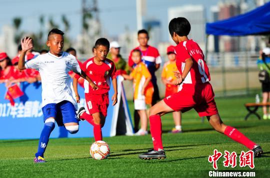 全国青少年校园足球夏令营小学组在沈阳开营