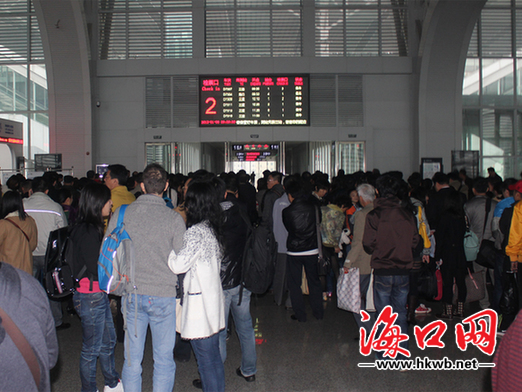 海口火车站便民措施:窗口售票时间延长为24小
