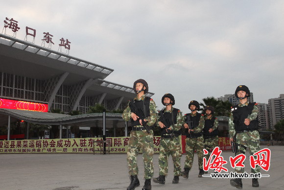 海南武警加强巡逻防控 为博鳌年会召开提供安