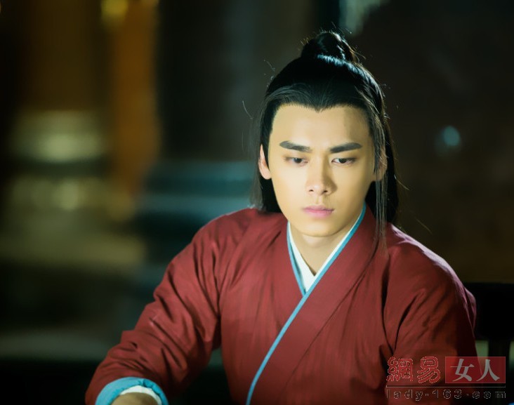 古装美男只能束发才<em>好看</em> <em>披头</em>散发像丐帮?(图