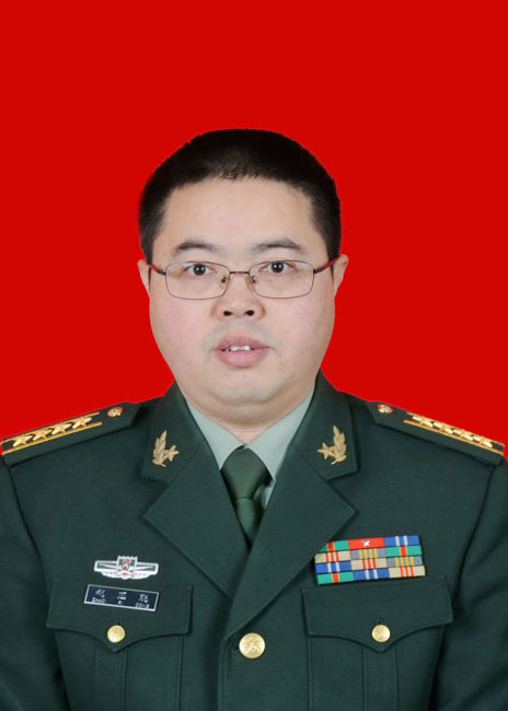 成都军区新闻发言人赵丕聪大校