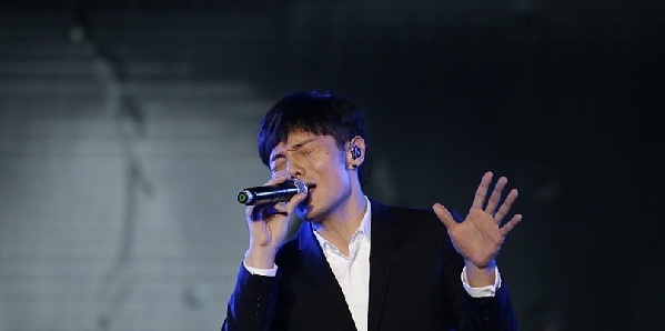 海航集团2017迎新晚会落幕 李荣浩华晨宇等明