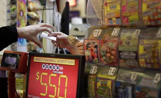 在家坐等现金啥感觉?男子中奖每年可领22.7万