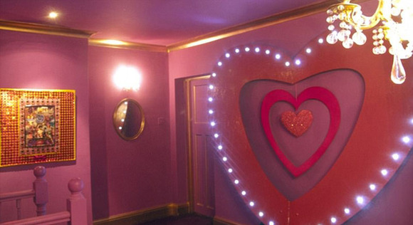 满满少女心!英现实版芭比梦想豪宅每晚租金