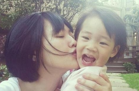 母女相亲恶搞视频,母女相亲恶搞视频大全