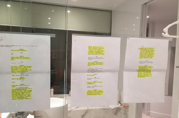 景甜洗澡时还在背英语 白富美原来这么拼