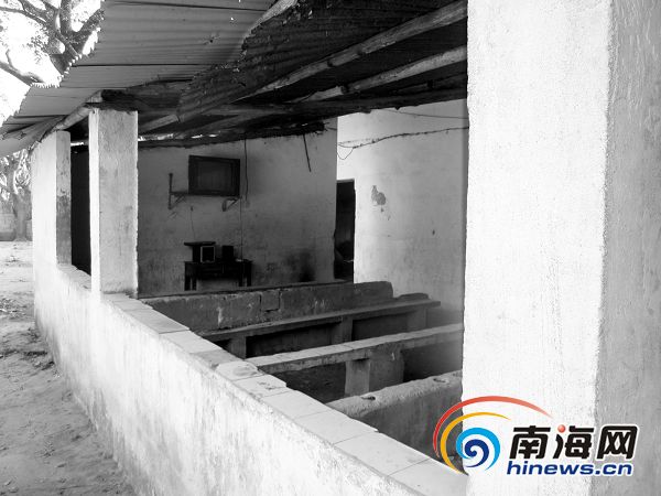 东方龙池学校食堂无许可证被停业 宿舍或是危房