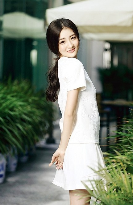 台湾疯传北影校花水嫩照 被赞张柏芝黄圣依合体