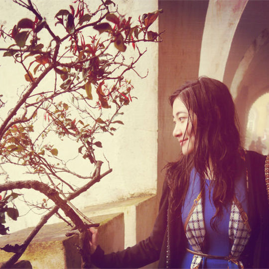 美女博士实验照走红 征男友回家过年