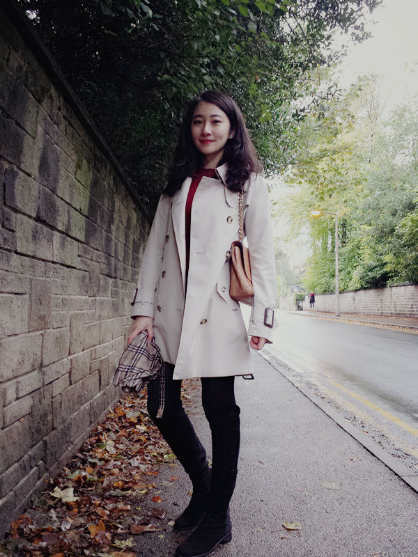 美女博士实验照走红 征男友回家过年