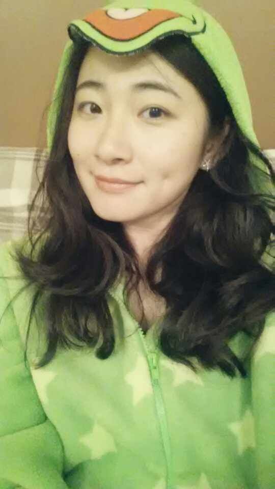 美女博士实验照走红 征男友回家过年