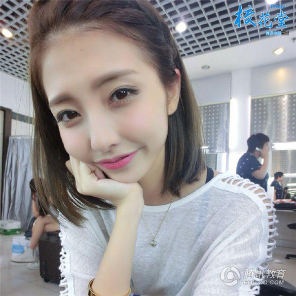 李惠玥来自北舞的四川妹子,现年19岁,是一位古灵精怪小鸟依人的可爱